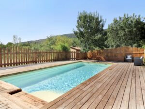 Gite les courtines piscine